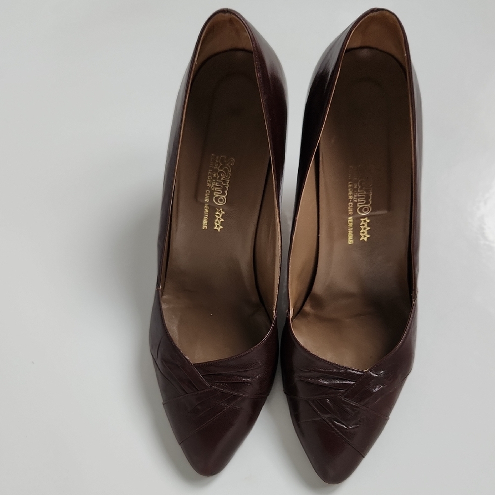 Classic Pumps
